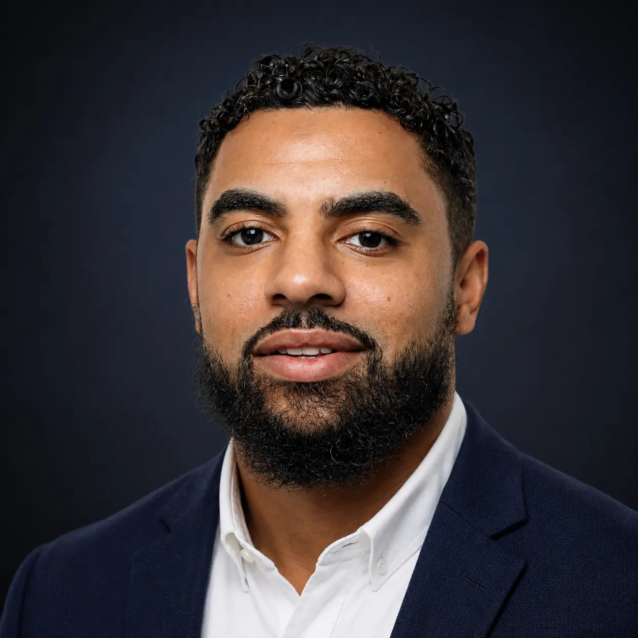 Abdurahman King - Founder of Kwayse Muslim Digital Marketing Agency - headhsot image